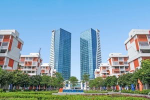 Trao Giấy chứng nhận Kiểm định chất lượng Đại học Phenikaa